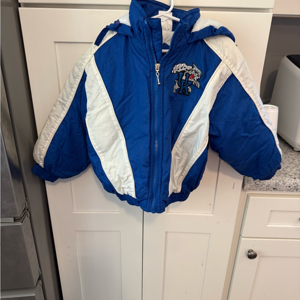 Blue and White UK Kids Vintage Puffer Jacket size 5